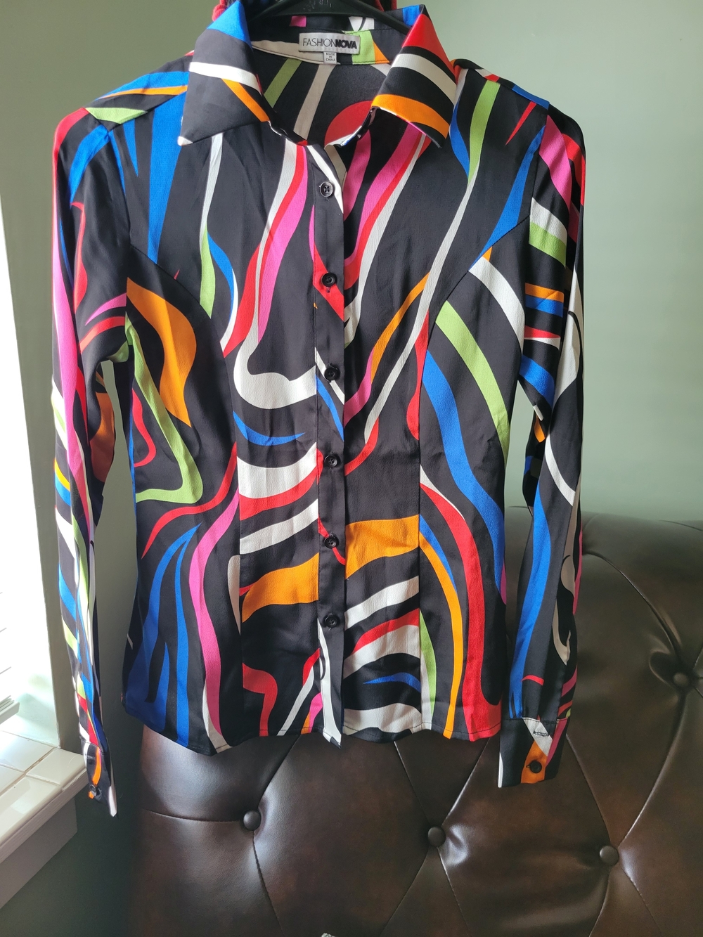 Fashion Nova Black Multicolor Wave-Print Button Down Shirt - Picture 5 of 8